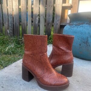 Wild Fable Brown Snake Print Ankle Boots